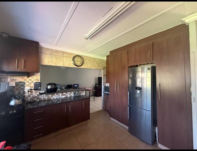 3 BEDROOM HOUSE FOR SALE IN VANDERBIJLPARK SE 1